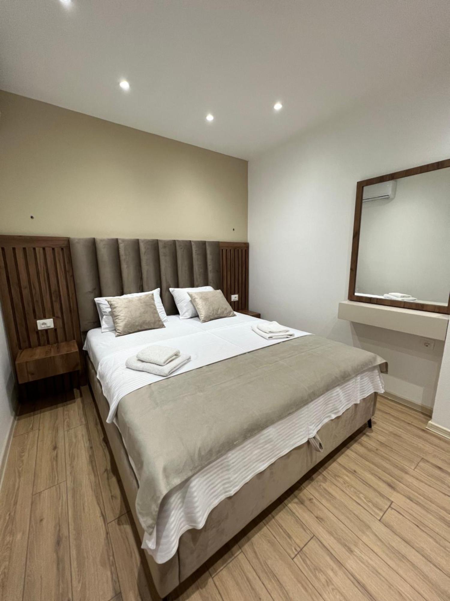 Apartments Duran Улцин Екстериор снимка